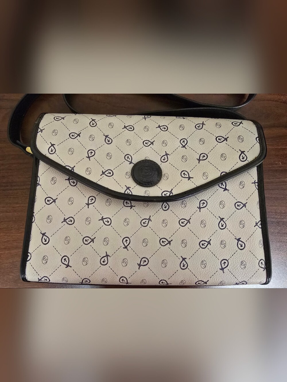 VTG Esquire Collection Cream Monogram Crossbody Flap Bag - Excellent Condition - Picture 1 of 13